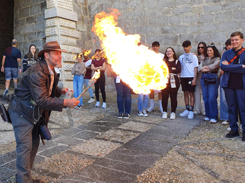 visitas guiadas para colegios en peñíscola con indiana jones